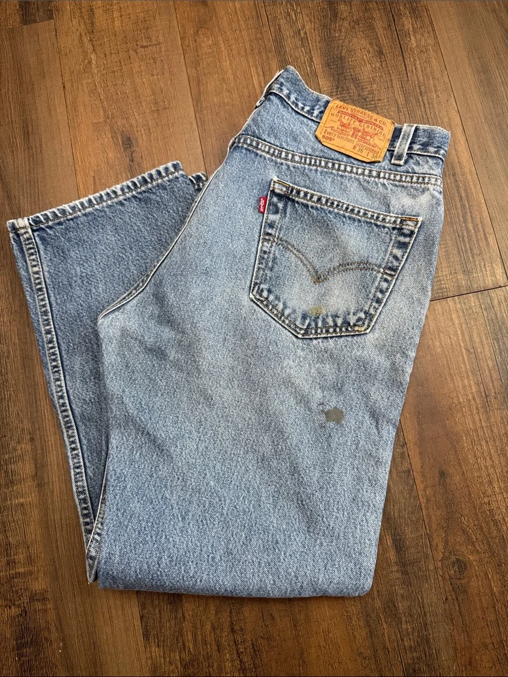 Vtg Levi’s 505 Regular Fit Straight Leg